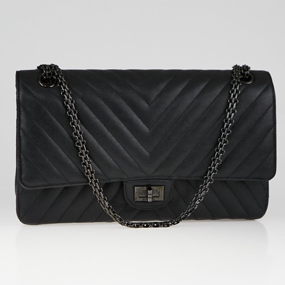 CHANEL Reissue Classic Chevon handbag